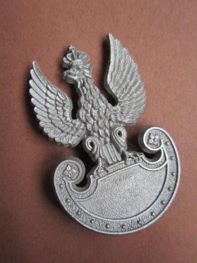 A neat example of a difficult to find Polish plastic aka bakelite cap badge