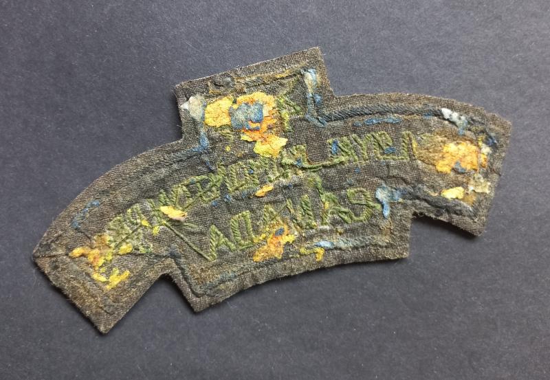 A attractive (typical British made) 49th The Loyal Edmonton Regiment shoulder title