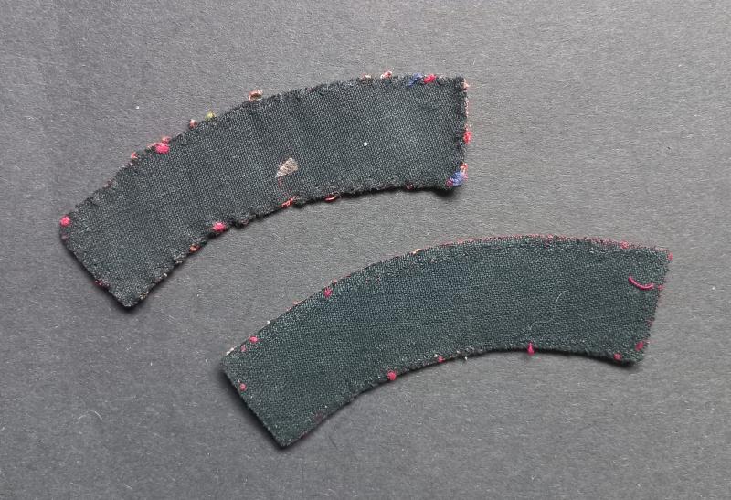 A superb - full matching - set of printed Devon shoulder titles